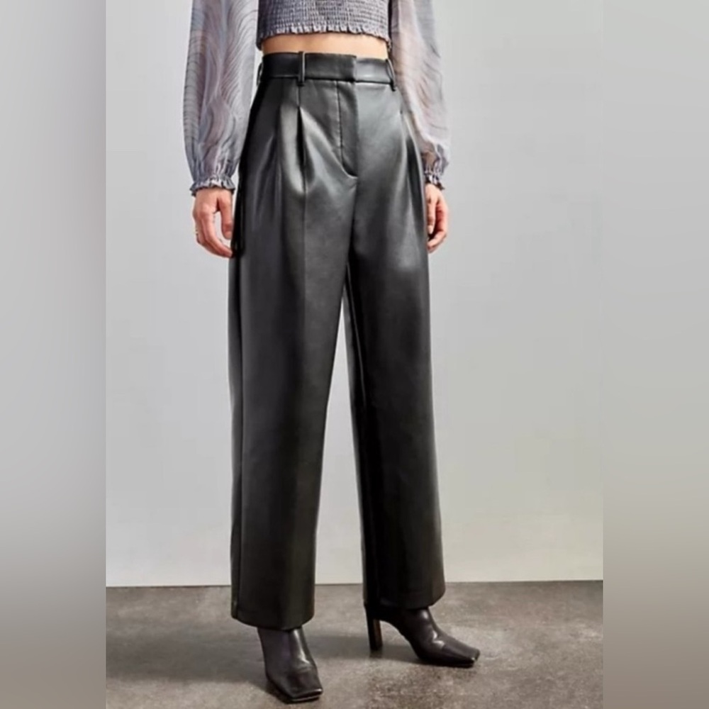 ARITZIA Wilfred Vegan Leather Pants Wide Leg Cropped